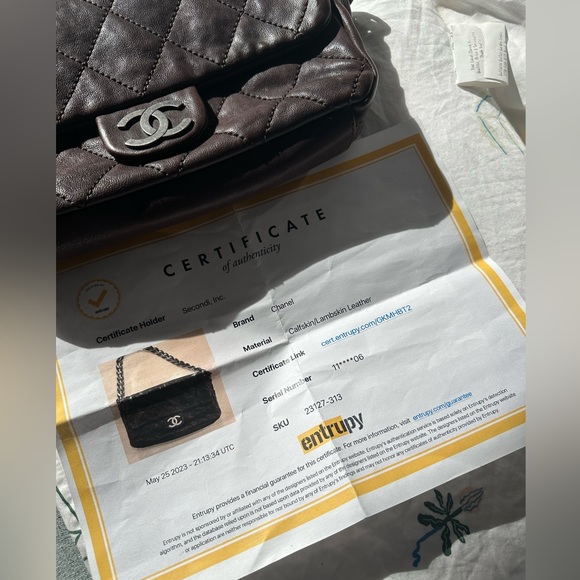 Chanel Brown Calfskin/Lambskin Shoulder Bag - Picture 3 of 8